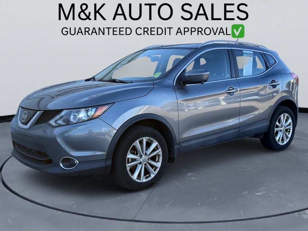 2018 Nissan Rogue Sport SV's photo