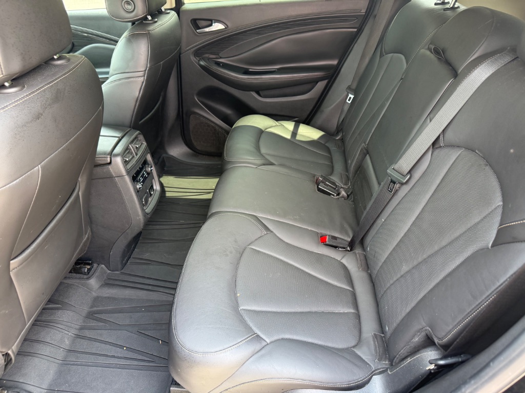 2017 Buick Envision Essence - Photo 11